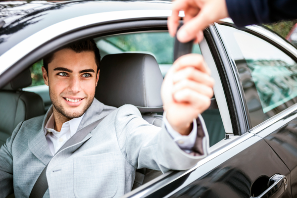 lecce servizio di autonoleggio con e senza conducente